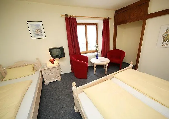 Garni Krone 3* 라돌프젤암보덴시